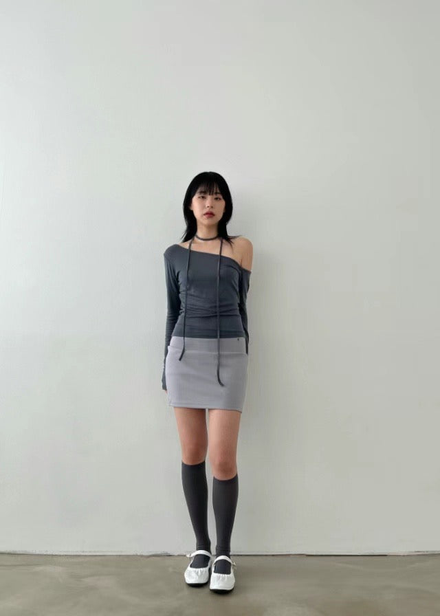 [ Sassy! 不暴露的性感! ] Single Shoulder Skinny Scarf Top - 3 colours