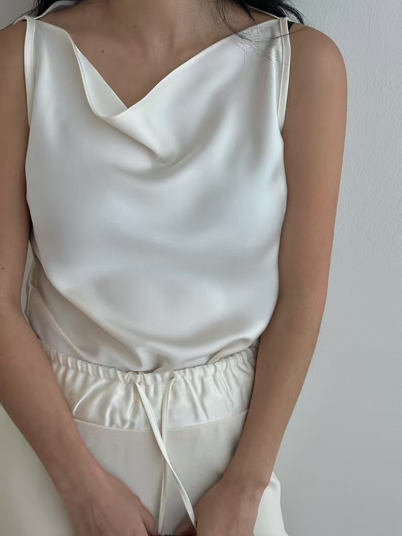 [ 氣質女生必收!  ] Satin Sleek Tank - 2 colours