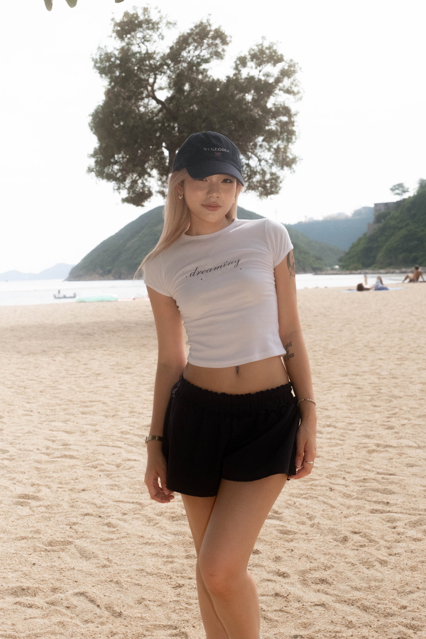 [ 夏日必須要有的 baby tee ] Dreaming Everyday Tee - 2 colours