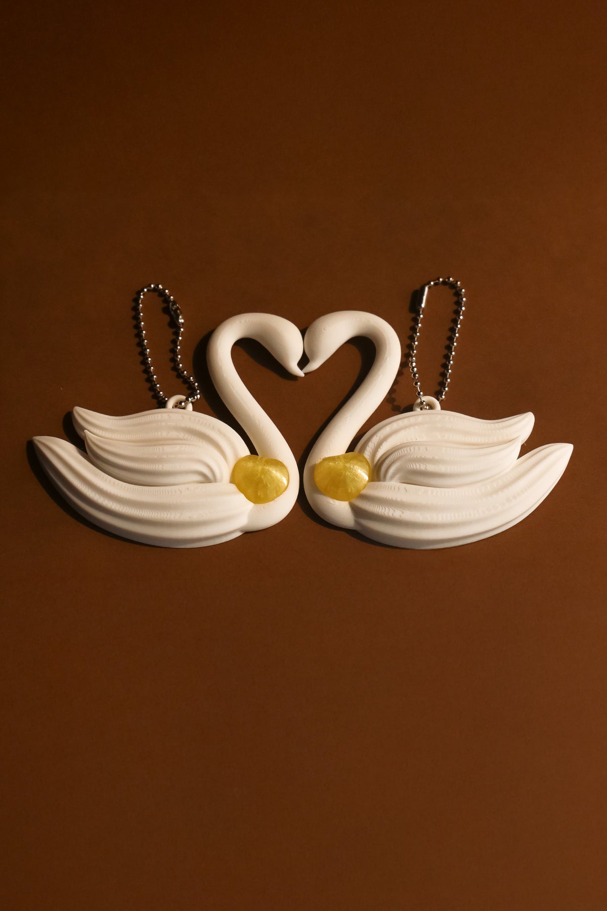 PetitSerie / Meringue Swan Mirror Charm [Yellow Heart]