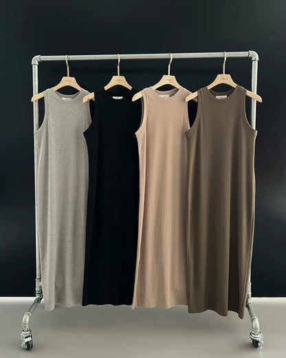 [ 新色加入 強勢回歸 🫒🌰 不出錯的舒適長裙] Endless Halter Neck Maxi Dress - Olive