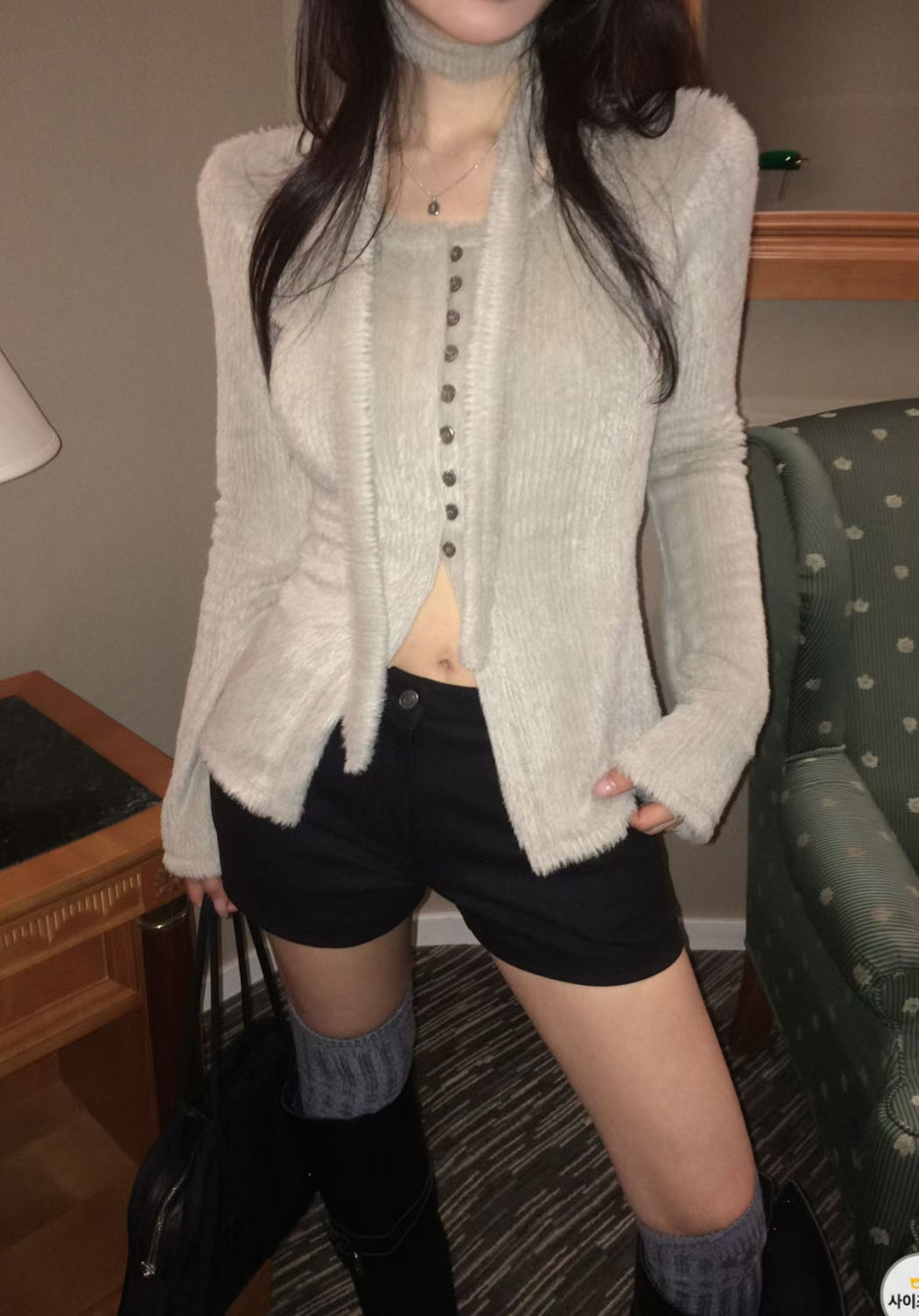 [ 🆕 搶手goody! 毛毛開衩長衫~ ] Fluffy Split Button Up  + Skinny Scarf - 3 colours