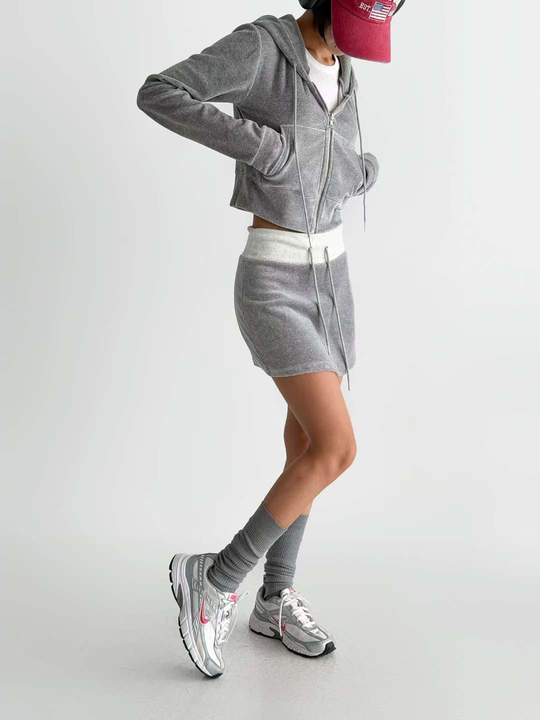 [ 🆕 絲絨休閒短裙~ 內置打底] Royal Velvet Mini Skorts - 2 colours