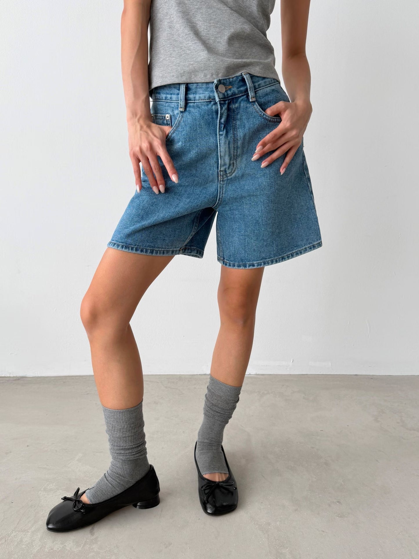 [ 🆕 特顯瘦! 歐美街頭短牛仔] Sliding Denim Shorts