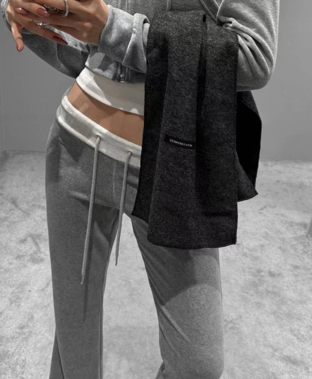 [ 🆕 小個子友好~ 絲絨休閒喇叭褲] Royal Velvet Flare Pants - 2 colours