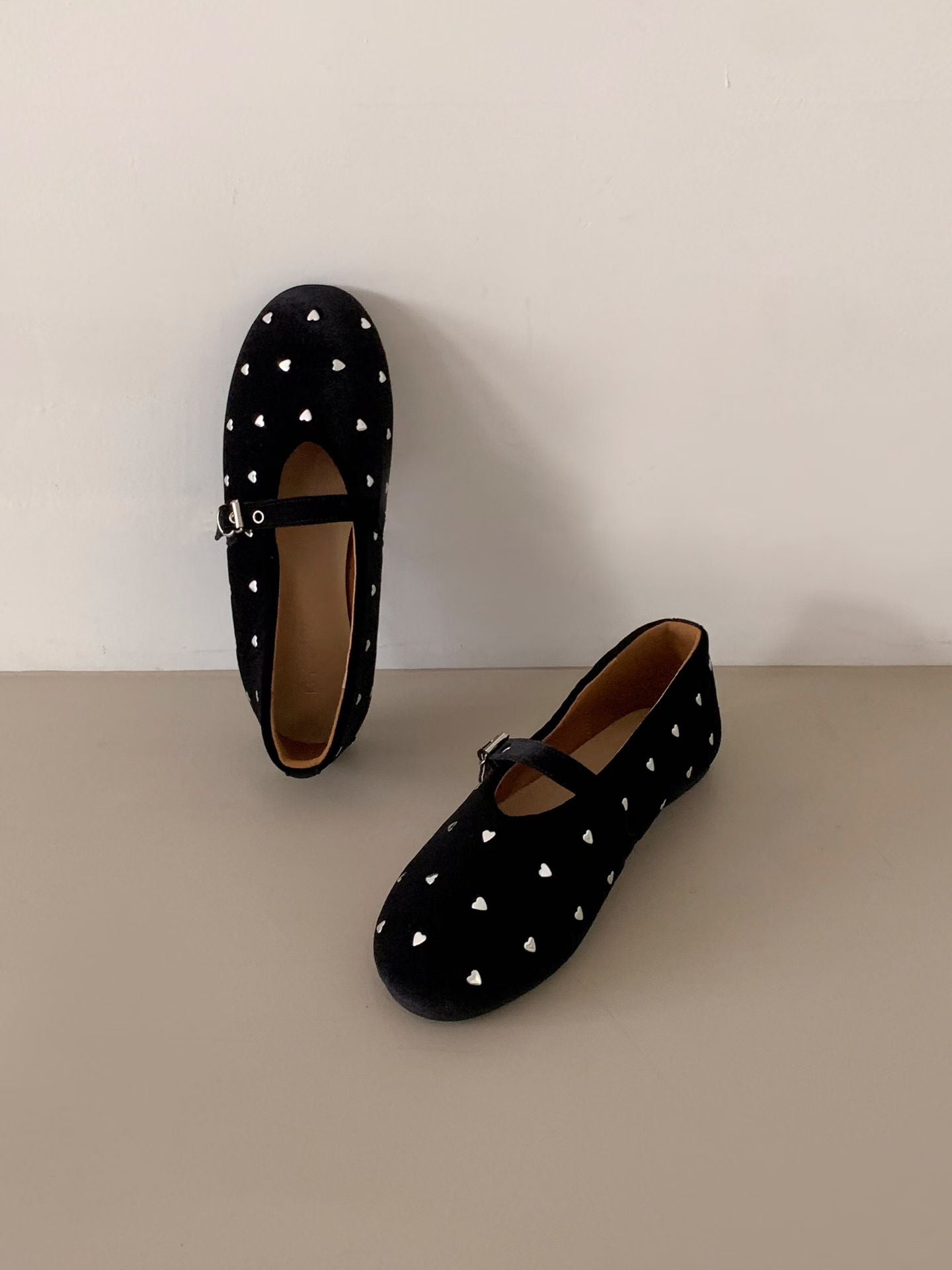 [ 🆕 好可愛!! 絨面心型 Mary Jane flats] Mini Heart Velvet Flats