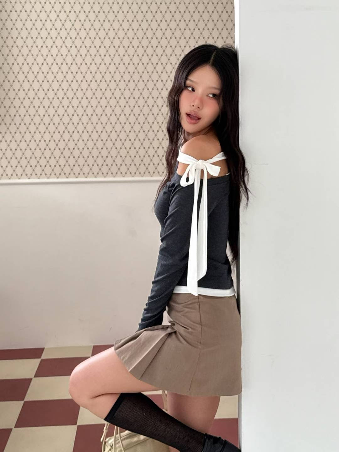 [ 🆕 氣質蝴蝶結斜膊 top ] Bowie Layered Top - 2 colours