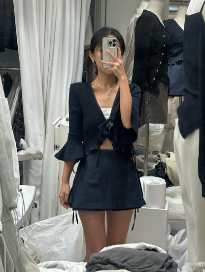 [ 🆕 氣質女生 🫐 Ruffle 綁帶短 Top ] Ruffle Around Tie Up Top - 2 colours