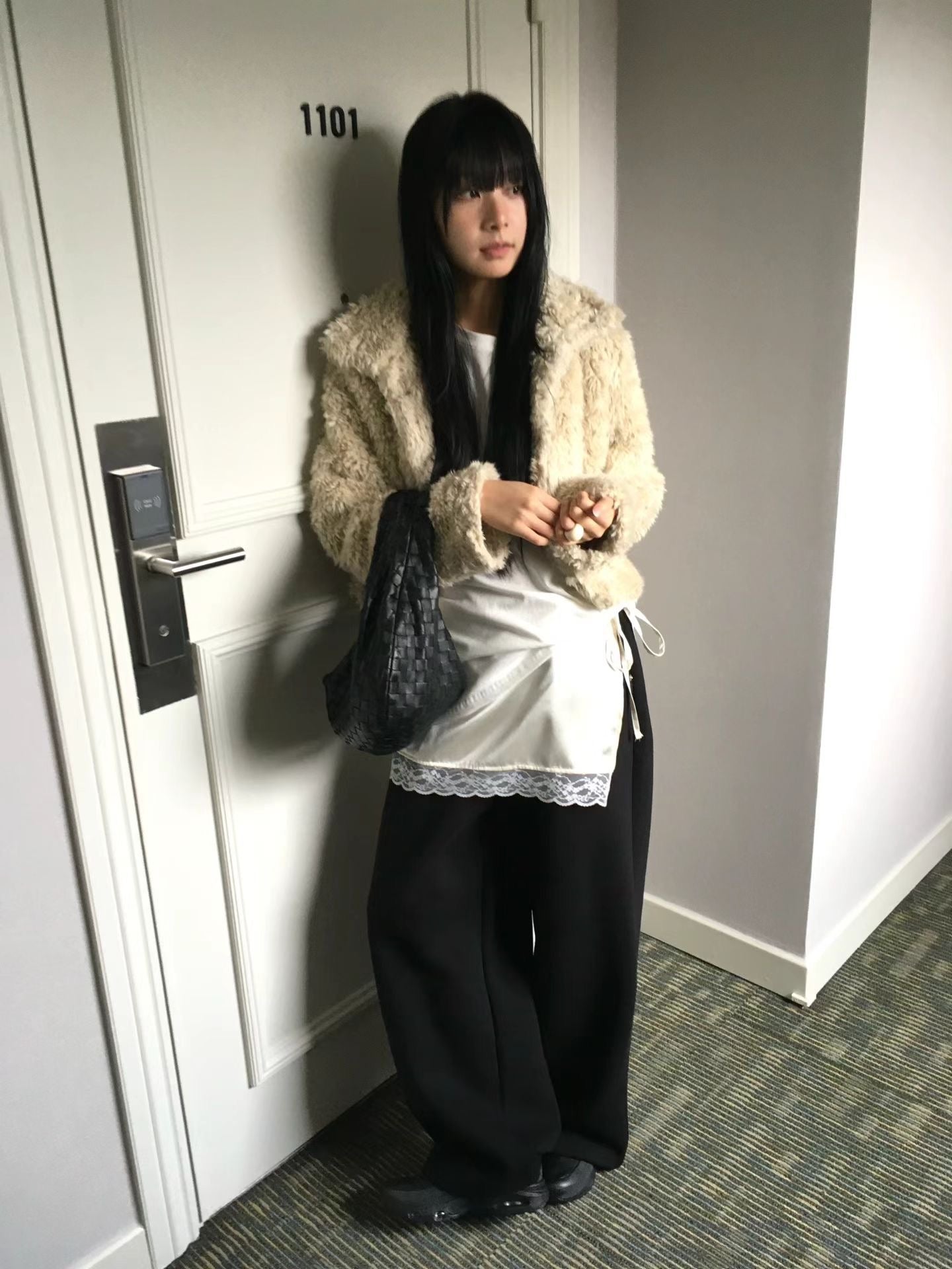 [ 🆕 有型又可愛~! 卷毛毛短外套 ] Puppy Love Fluffy Jacket - 2 colours