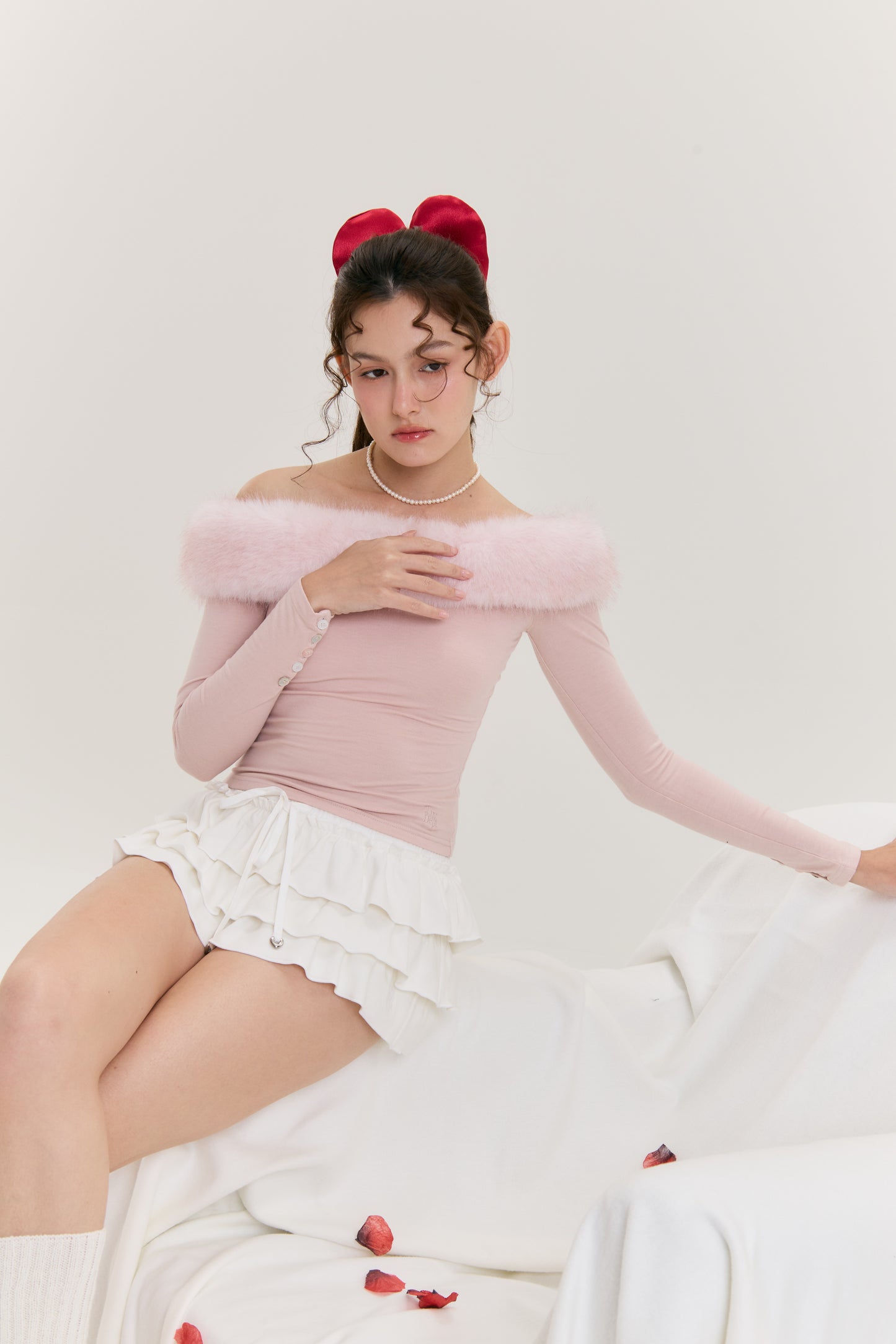 Luv Dept / Amour Off-Shoulder Top (two-way)