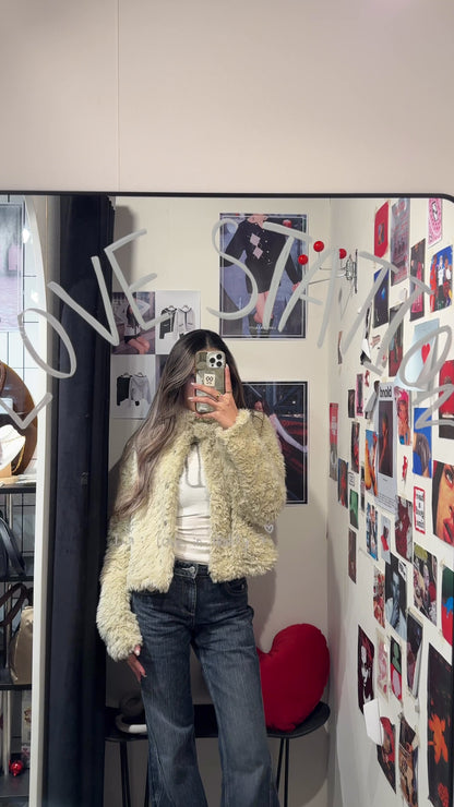 [ 🆕 有型又可愛~! 卷毛毛短外套 ] Puppy Love Fluffy Jacket - 2 colours