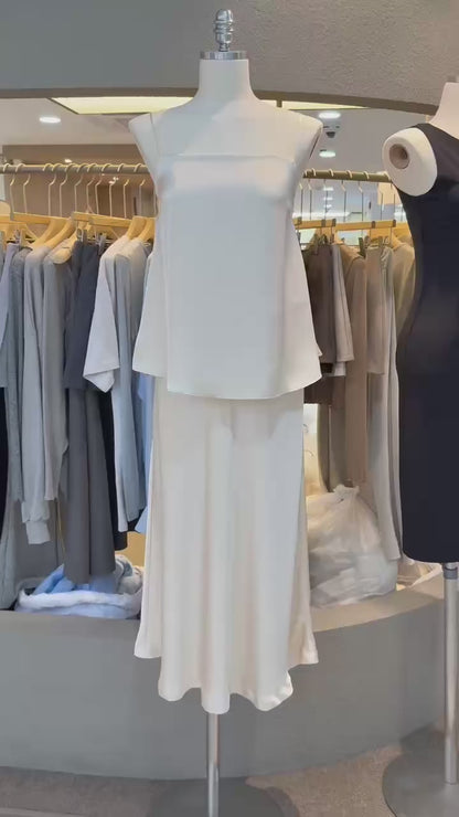 [ 🆕 極致高級感 🫧🐚✧˖° 柔滑絲質 簡約氣質吊帶 ] Satin Spaghetti Cami - 2 colours