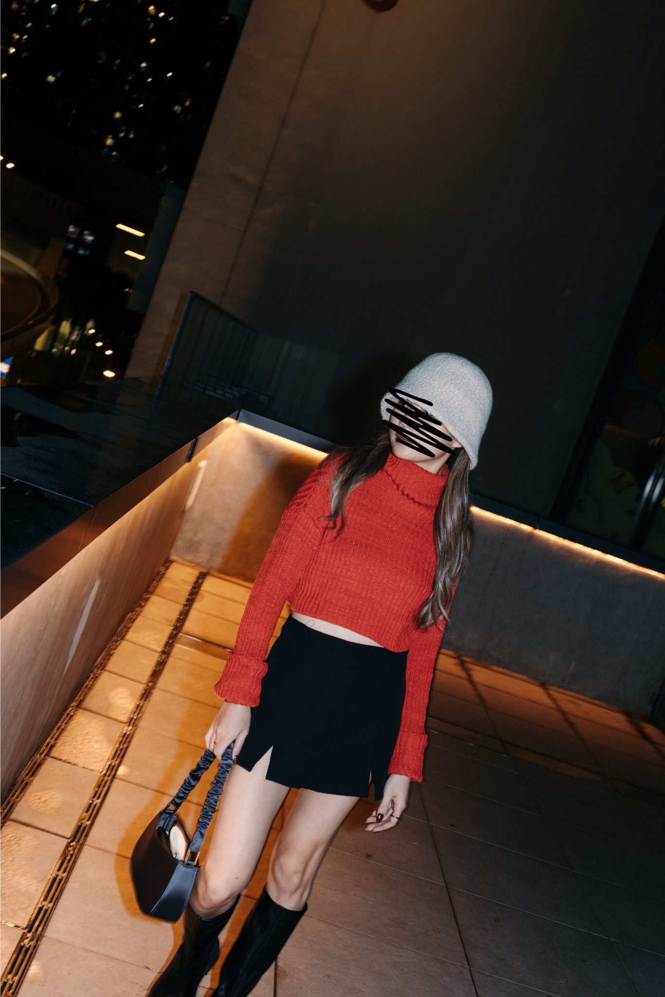 Turtle Neck Cropped Sweater - Red