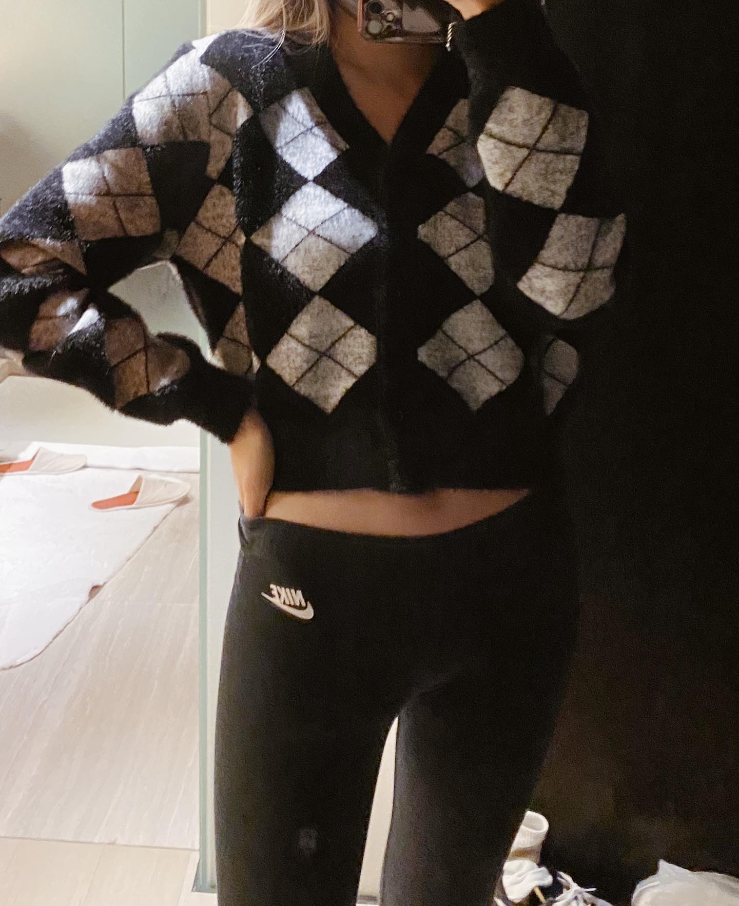 Mochi Cropped Cardigan Checked