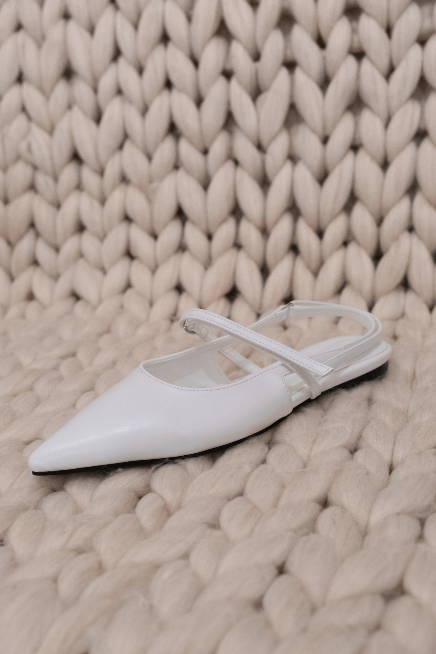 Miss Lady Flat Pointed Shoes - 2 colours