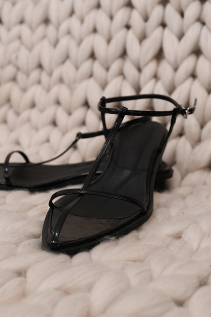 Slimming Round Heel Sandals - 2 colours