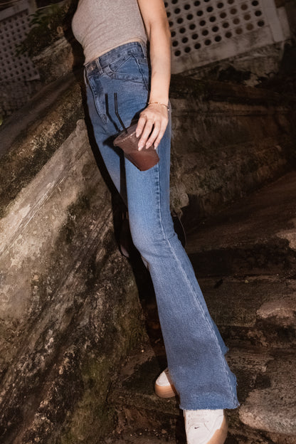 [ 骨感 get! 高腰彈性貼身叭牛! ]Blue Whale High-rise Skinny Flare Jeans