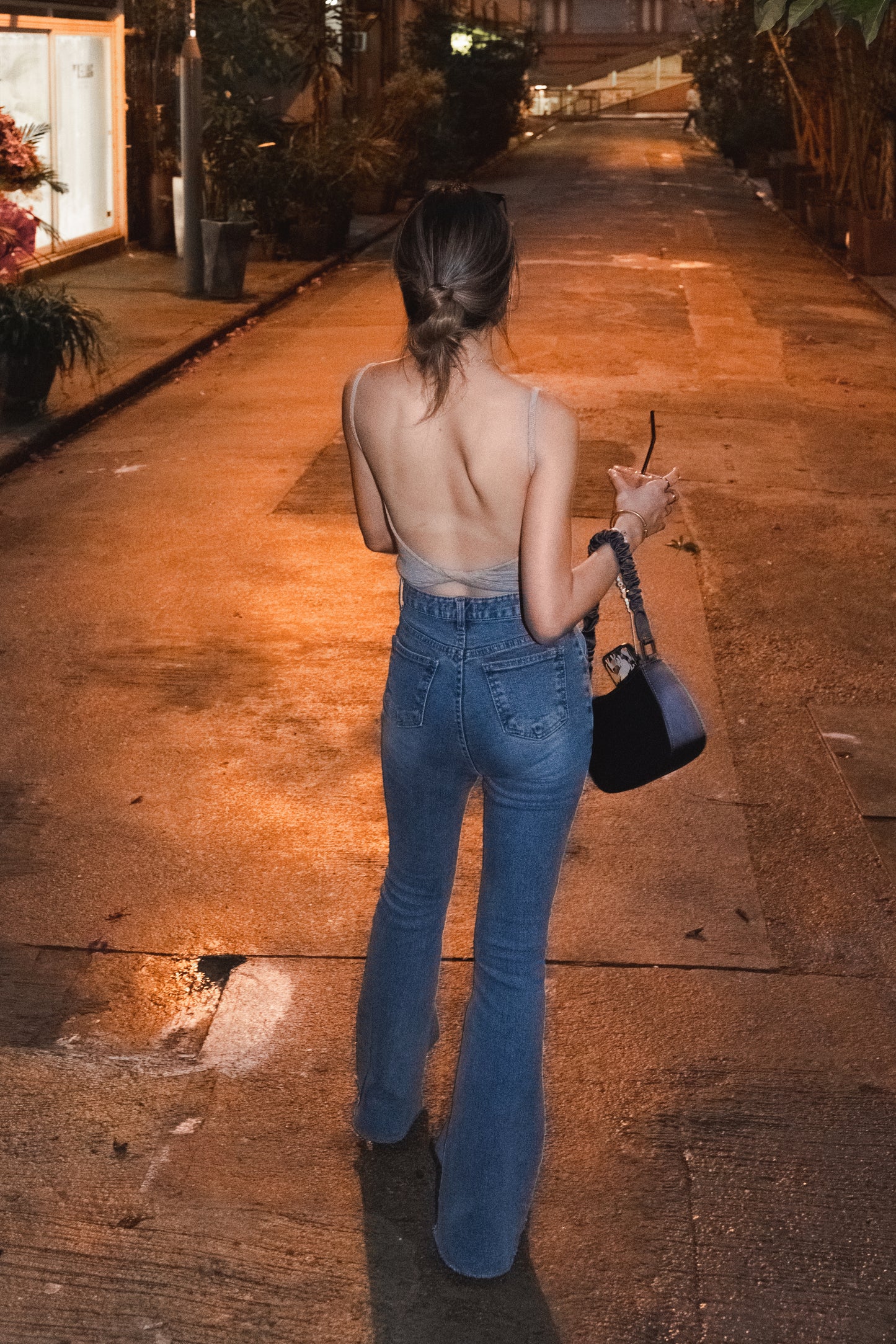 [ 不一樣的小背心 ]Twisting Backless Padded Top - Grey