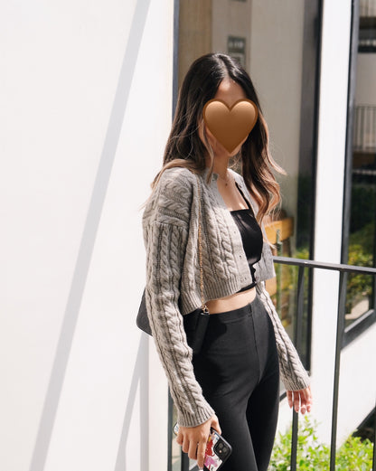 🇹🇭 Cable Knit Sweater - Grey