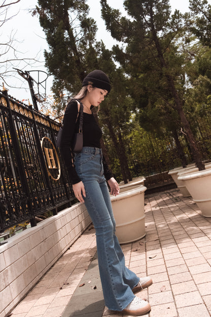 [ 骨感 get! 高腰彈性貼身叭牛! ]Blue Whale High-rise Skinny Flare Jeans