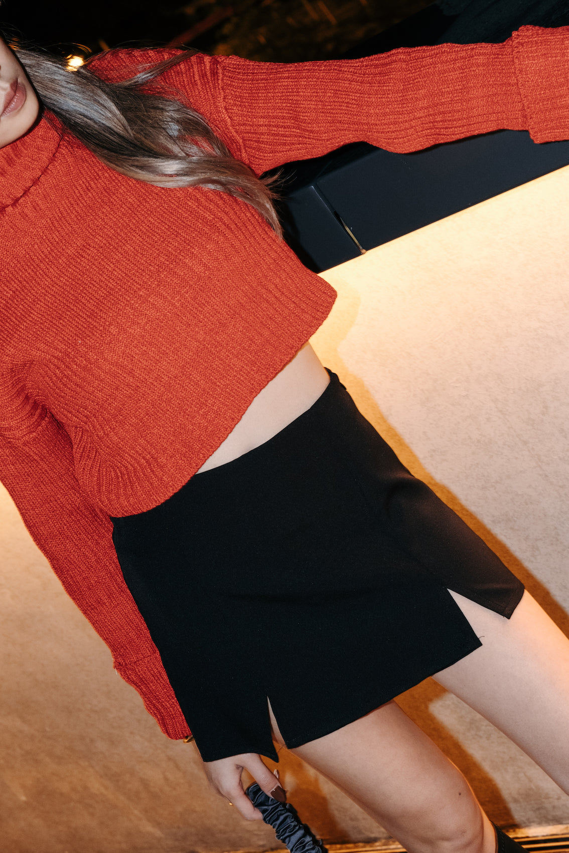 Turtle Neck Cropped Sweater - Red