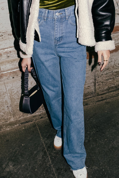[ 皇牌! 不挑身型 超高腰直筒牛仔 ] More Wild High Rise Wide Leg Jeans - Dark Blue