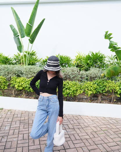 The Zebra Hat - Black