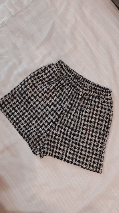 Classy Houndstooth Shorts - Black